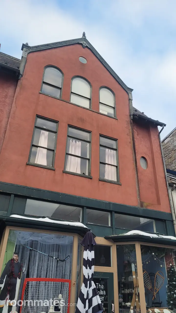 Profile photo 6 of 13