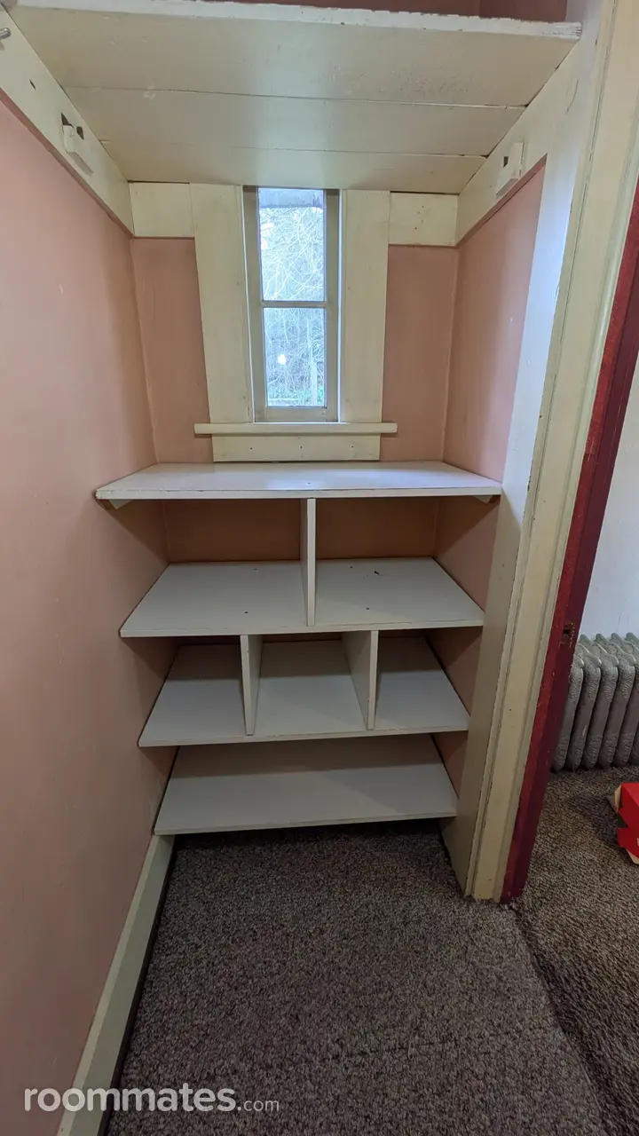 Profile photo 6 of 8