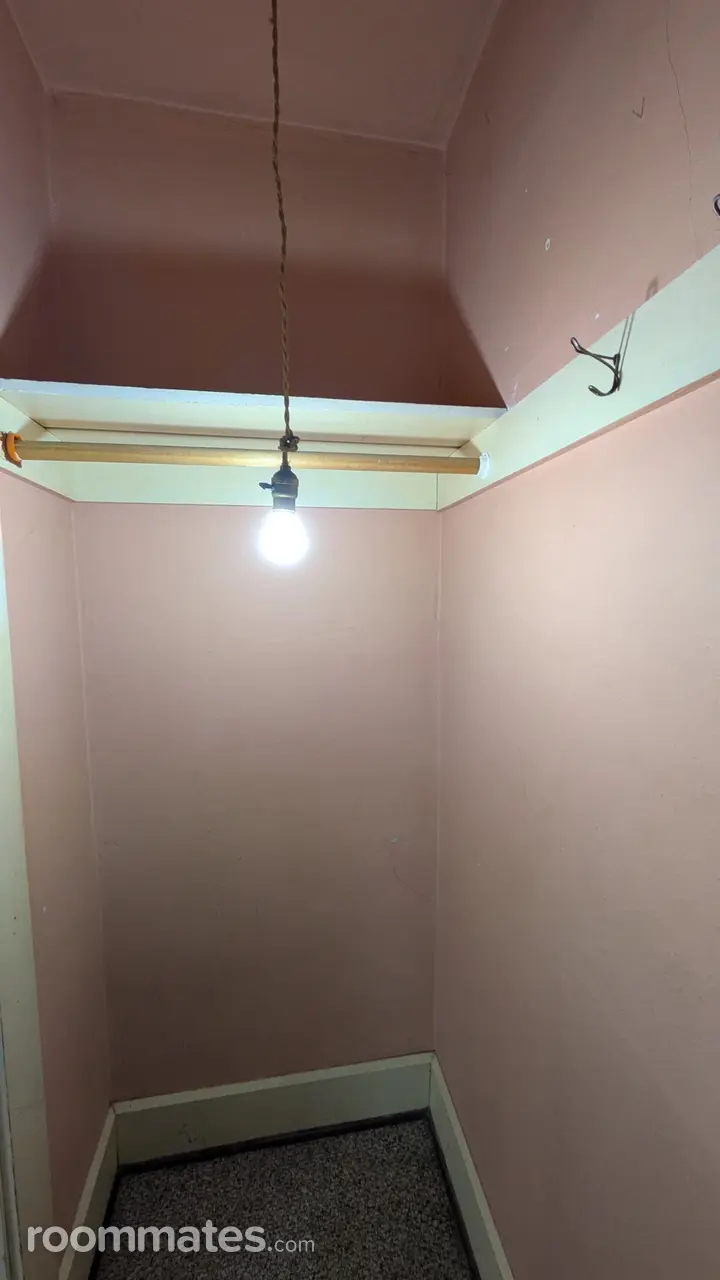 Profile photo 1 of 8