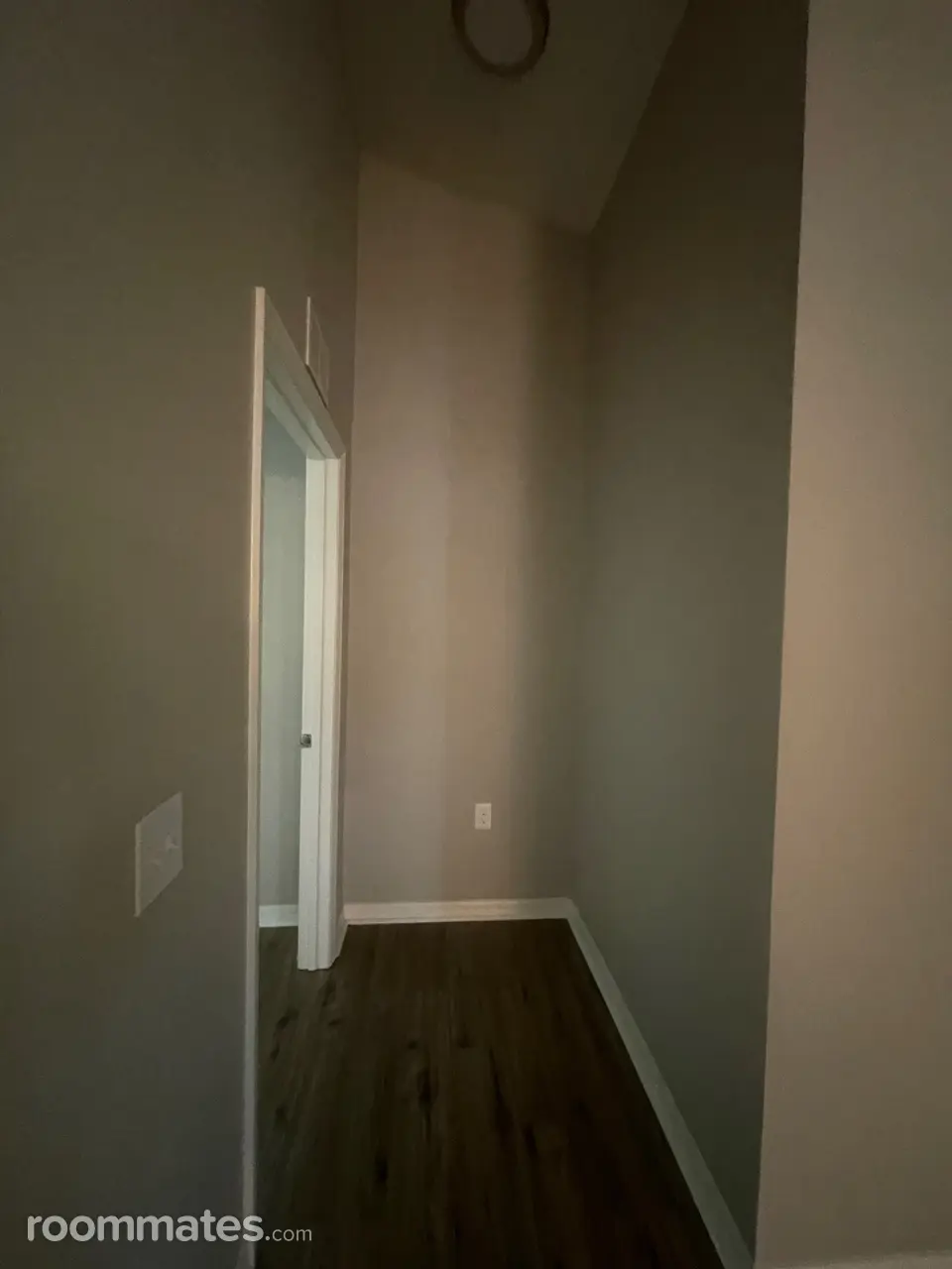 Profile photo 6 of 9