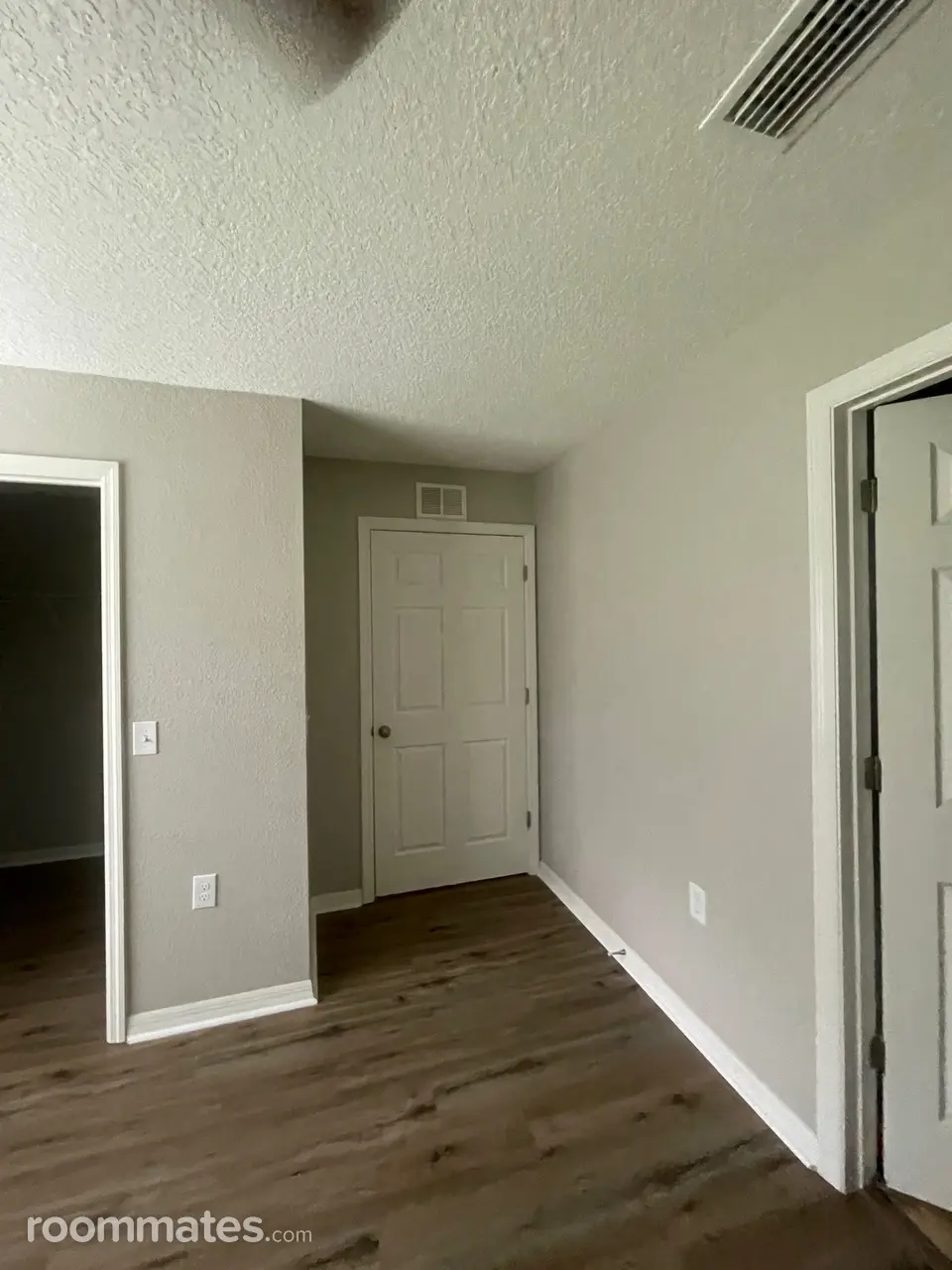 Profile photo 5 of 9