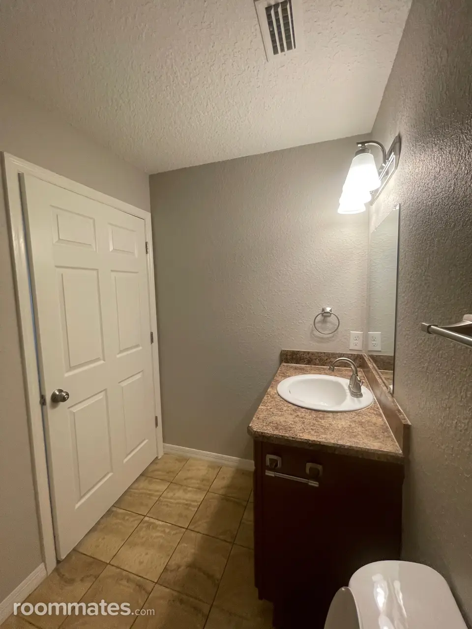 Profile photo 7 of 9