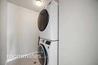 Room for rent in Colorado Springs, CO $750, house