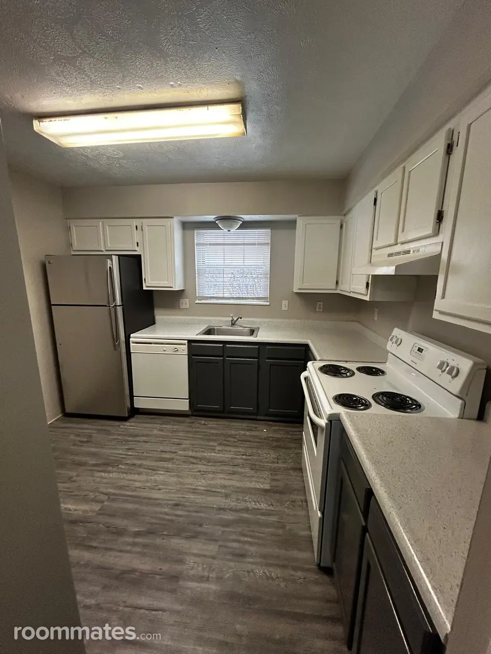 Profile photo 2 of 6