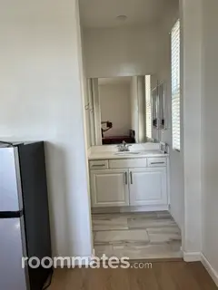 Room for rent in Azusa, CA $1200, house