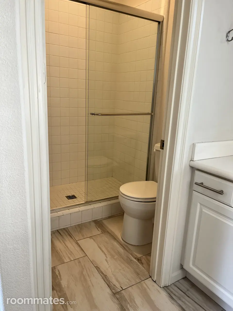 Profile photo 10 of 13