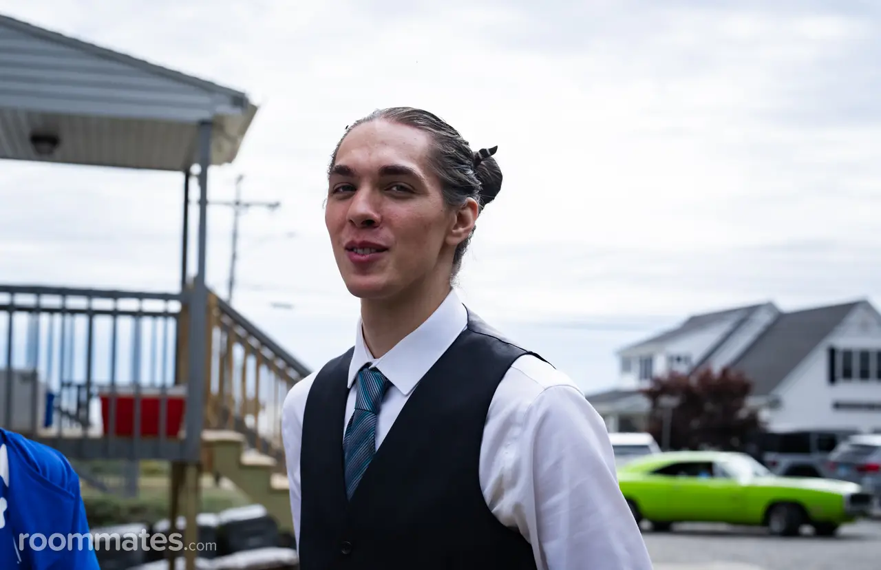 Profile photo 1 of 1