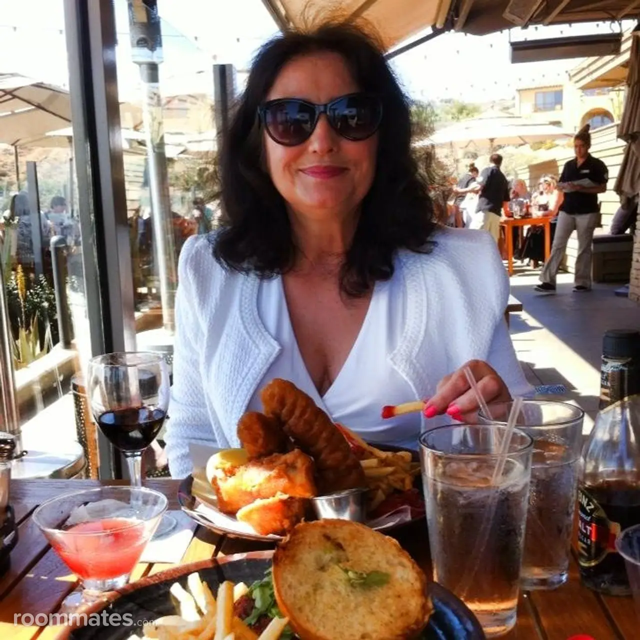 Profile photo 9 of 9