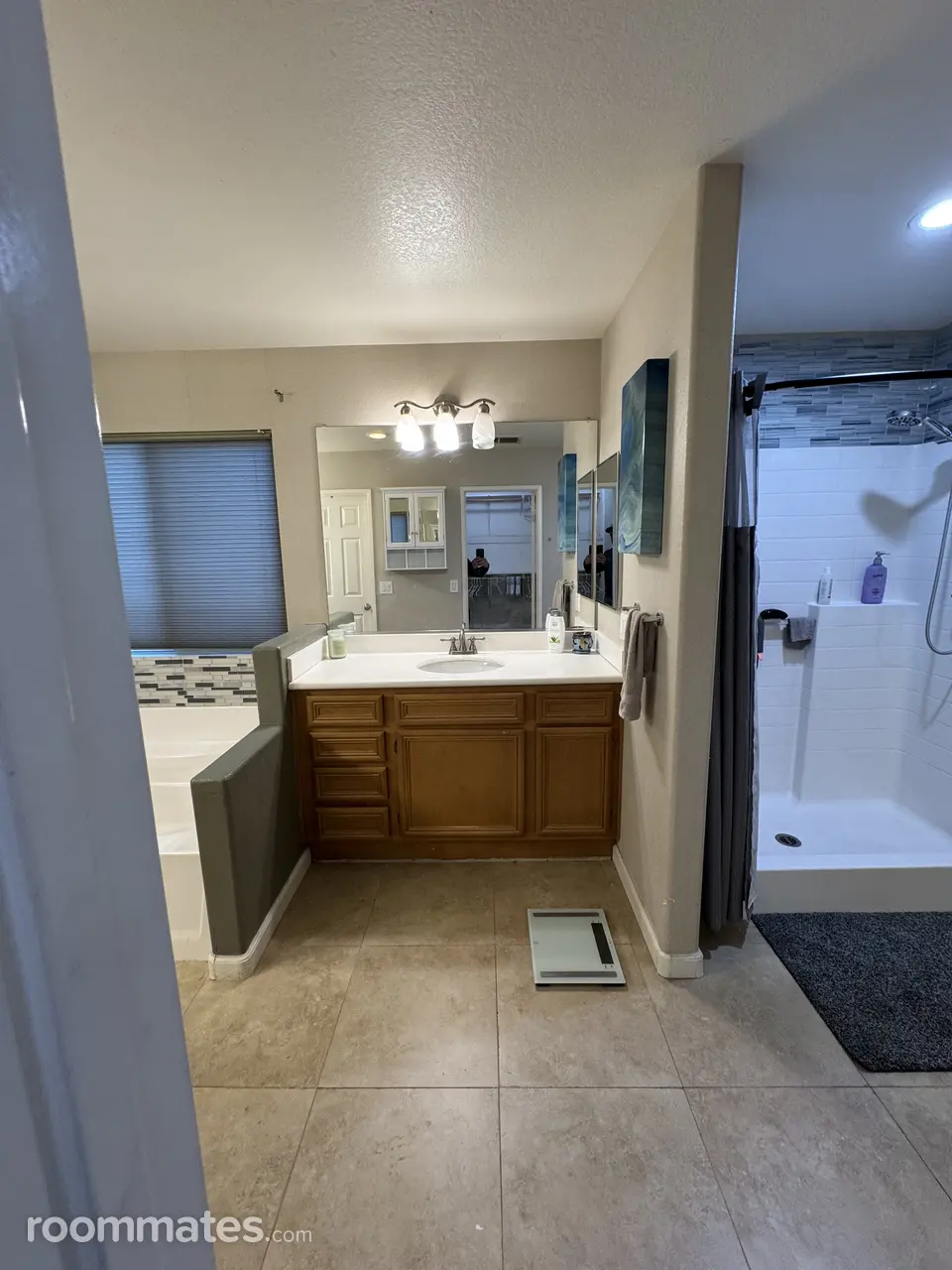 Profile photo 9 of 15