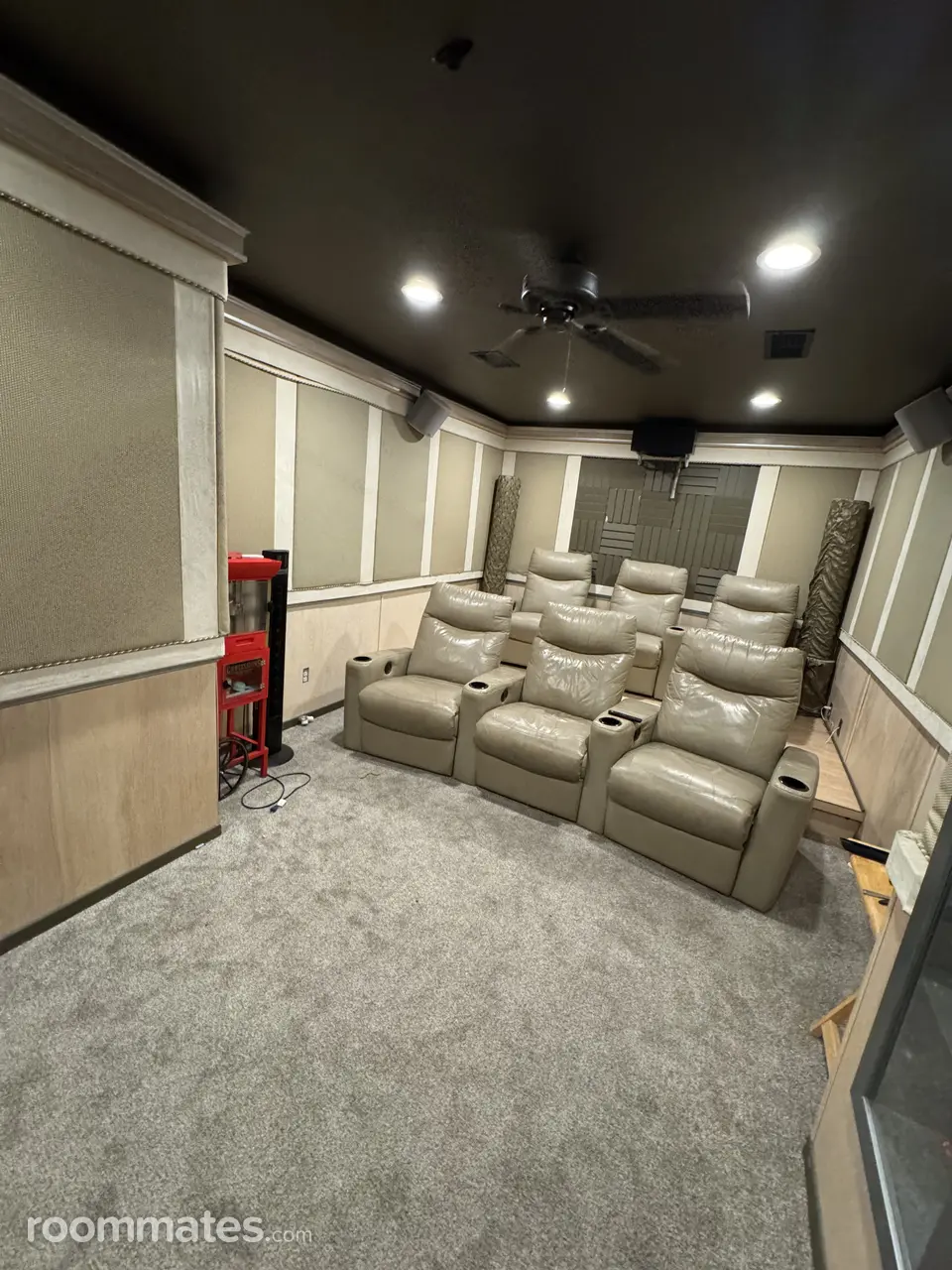 Profile photo 14 of 15