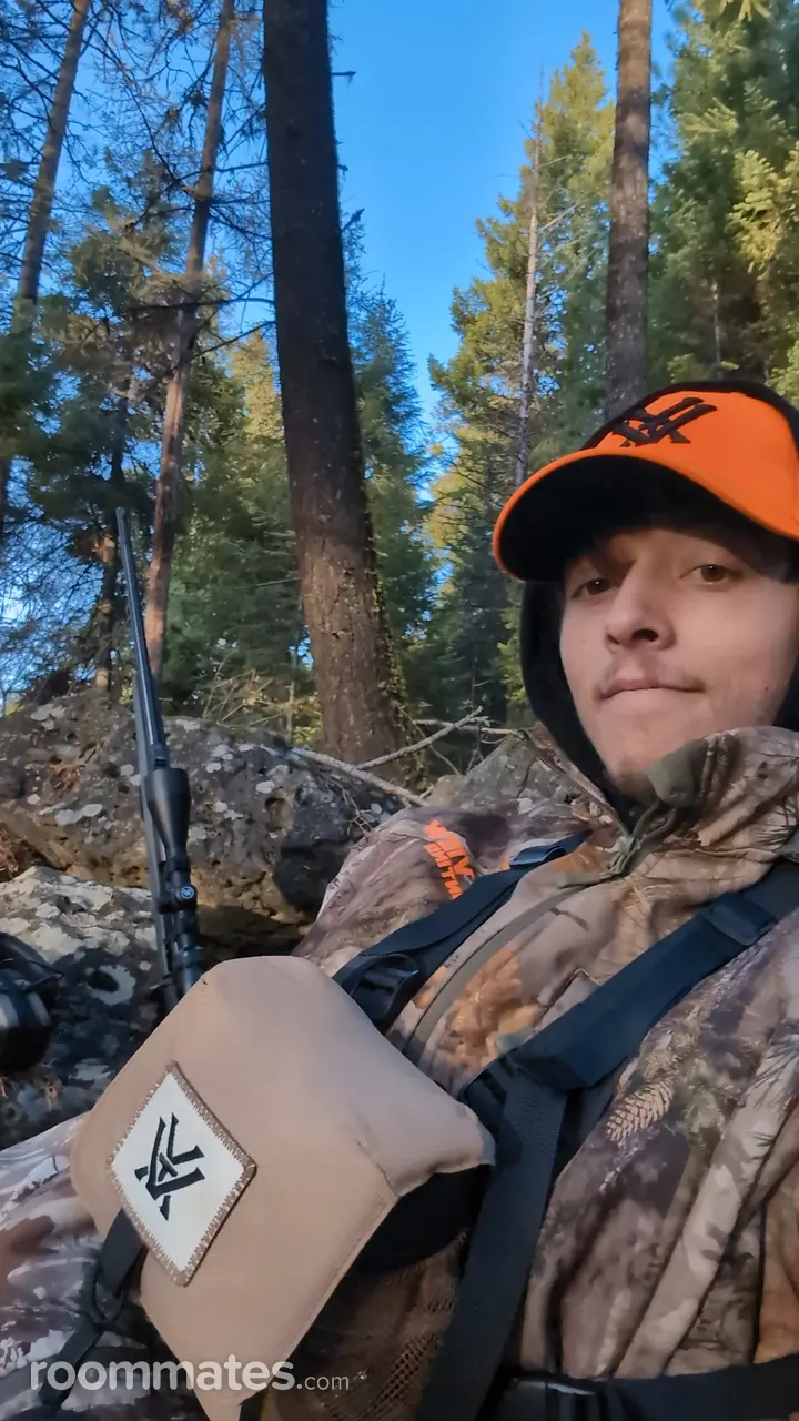 Profile photo 12 of 13