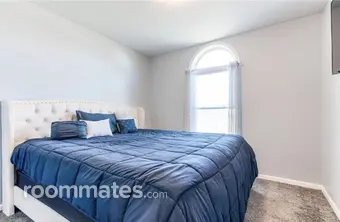 Room for rent in Paola, KS $750, house