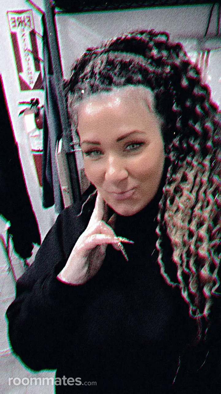 Profile photo 5 of 6