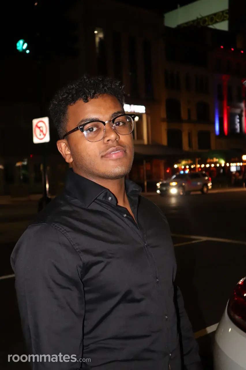 Profile photo 1 of 1