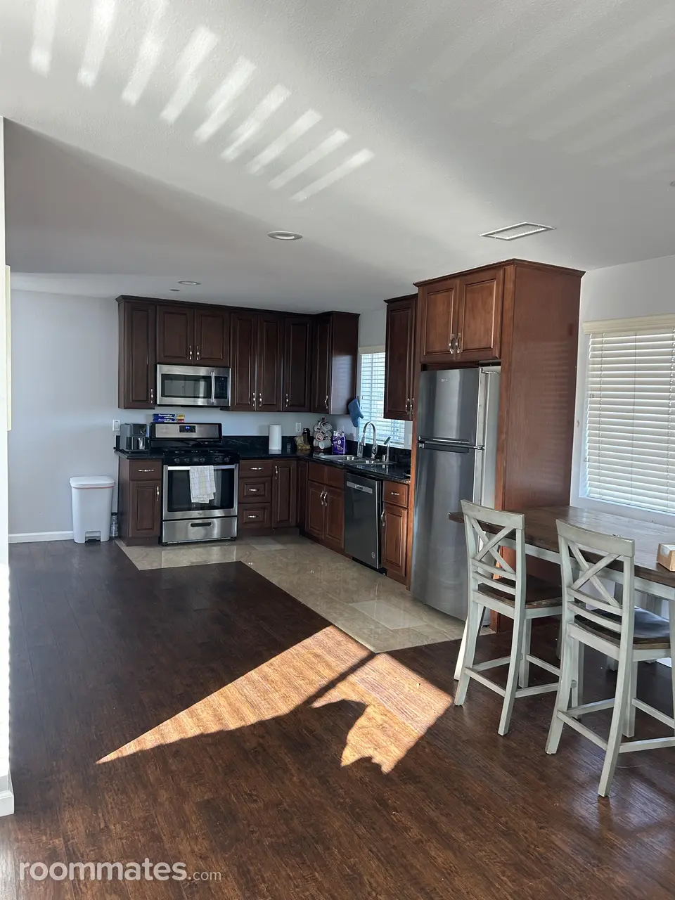 Profile photo 6 of 8