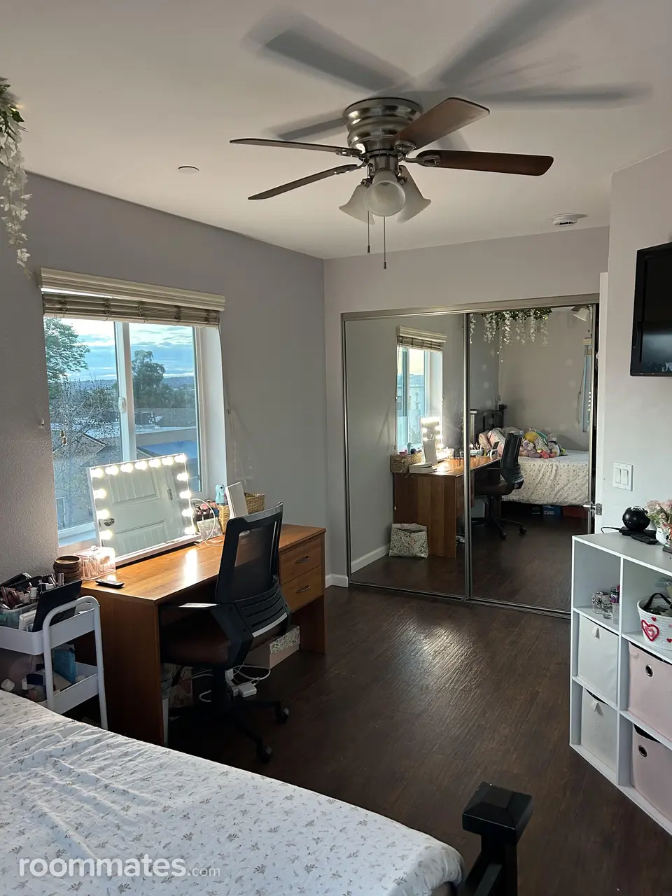 Profile photo 1 of 8