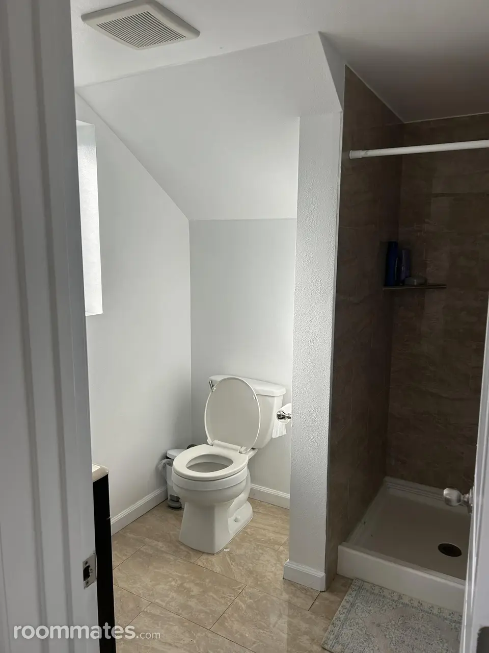 Profile photo 5 of 8