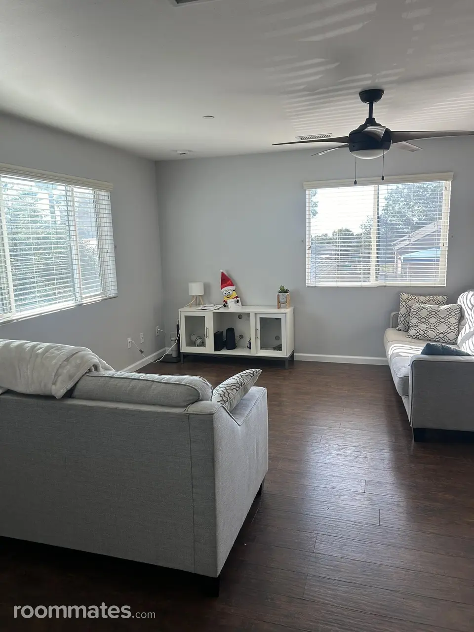 Profile photo 4 of 8