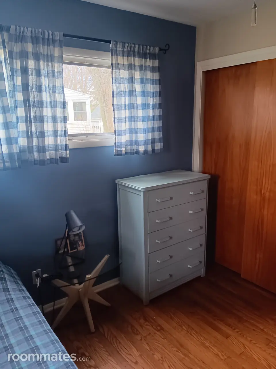 Profile photo 1 of 11