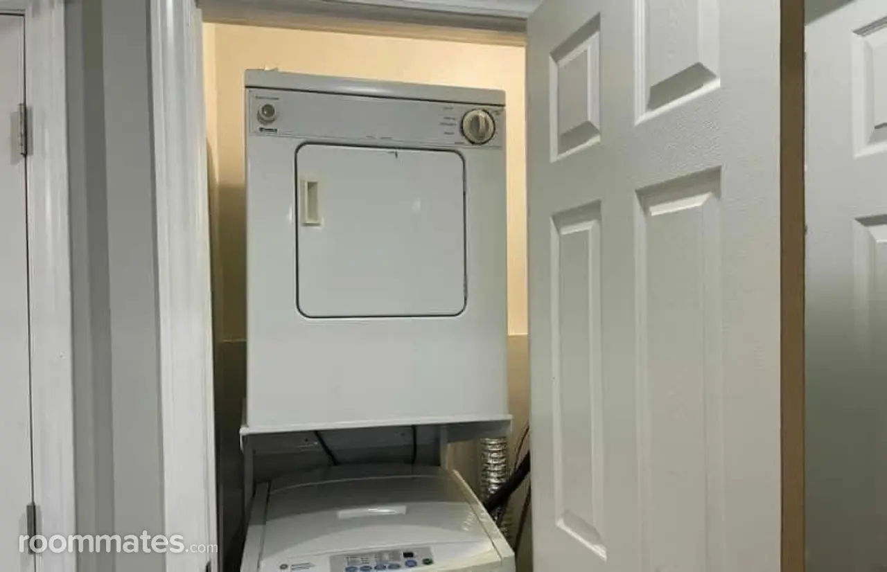 Profile photo 3 of 4