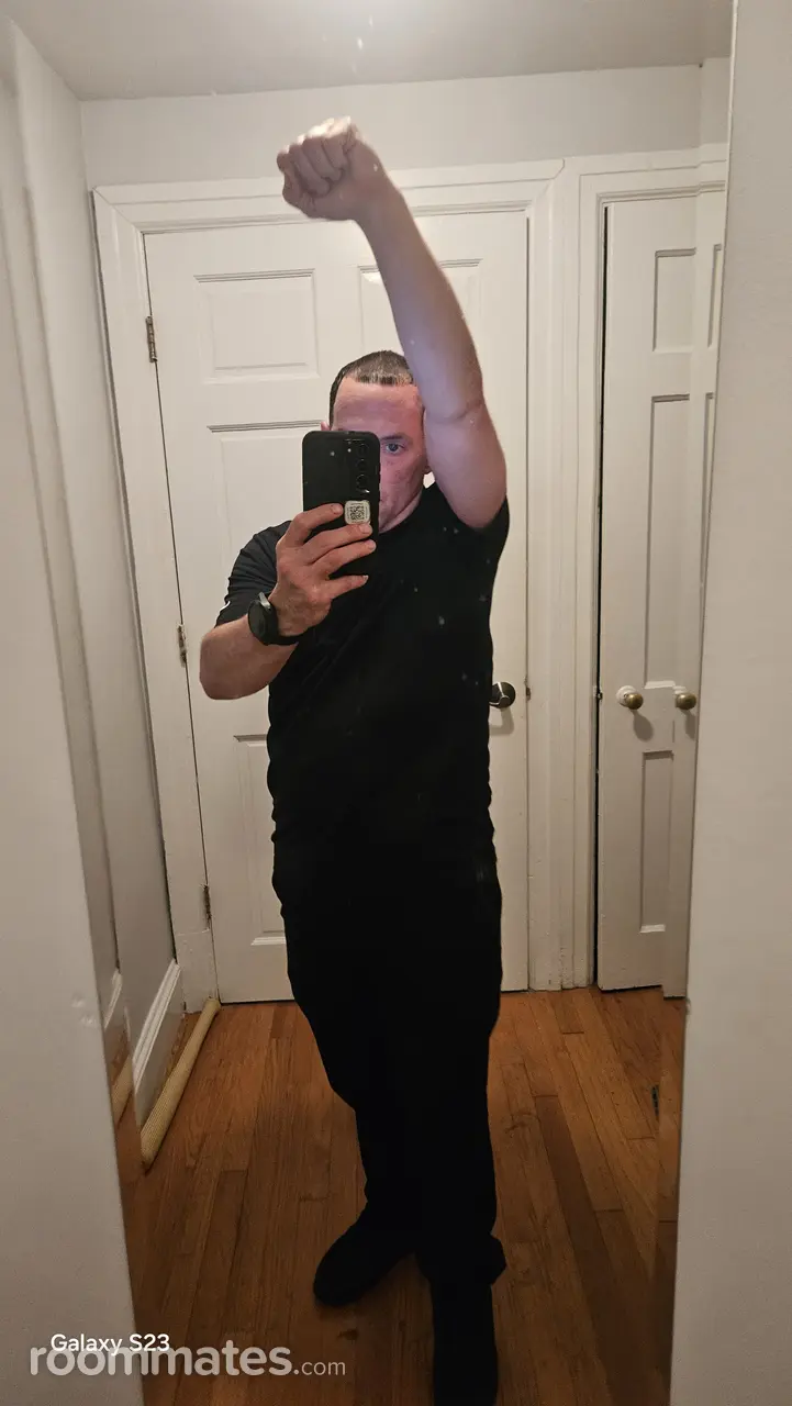 Profile photo 8 of 10