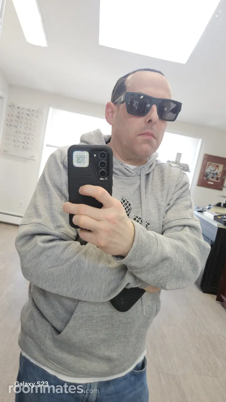 Profile photo 4 of 10