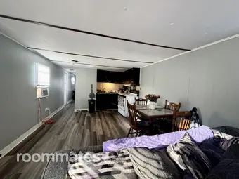 Room for rent in Roseville, MI $450, house