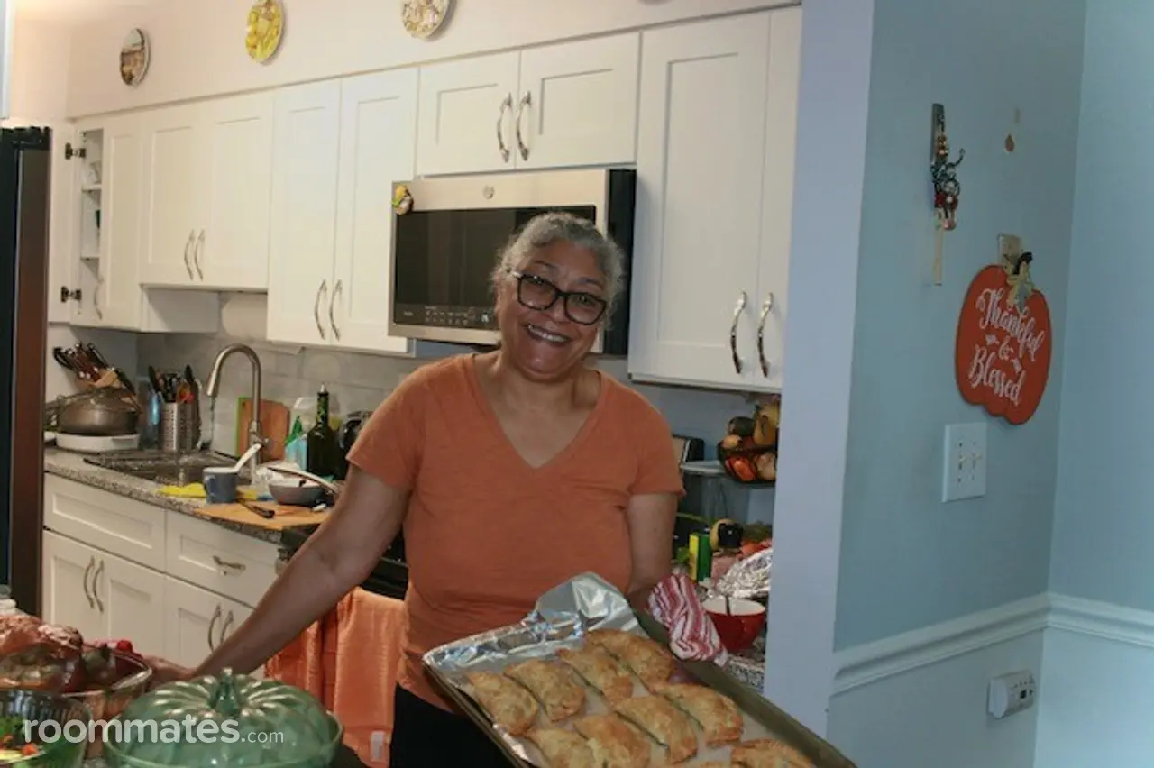 Profile photo 7 of 11