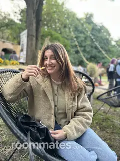 Roommate looking Long Beach, CA, $1300