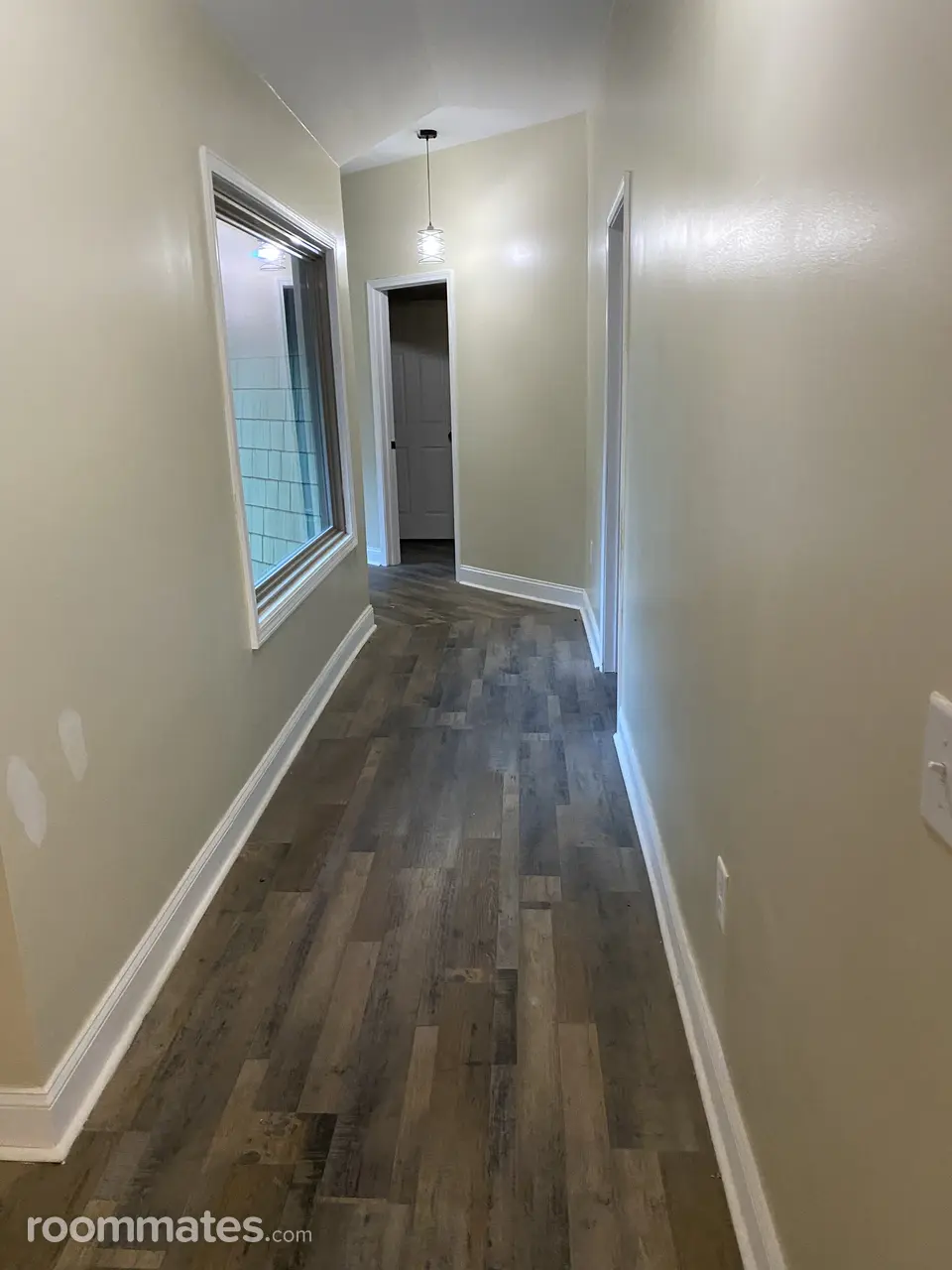 Profile photo 7 of 10