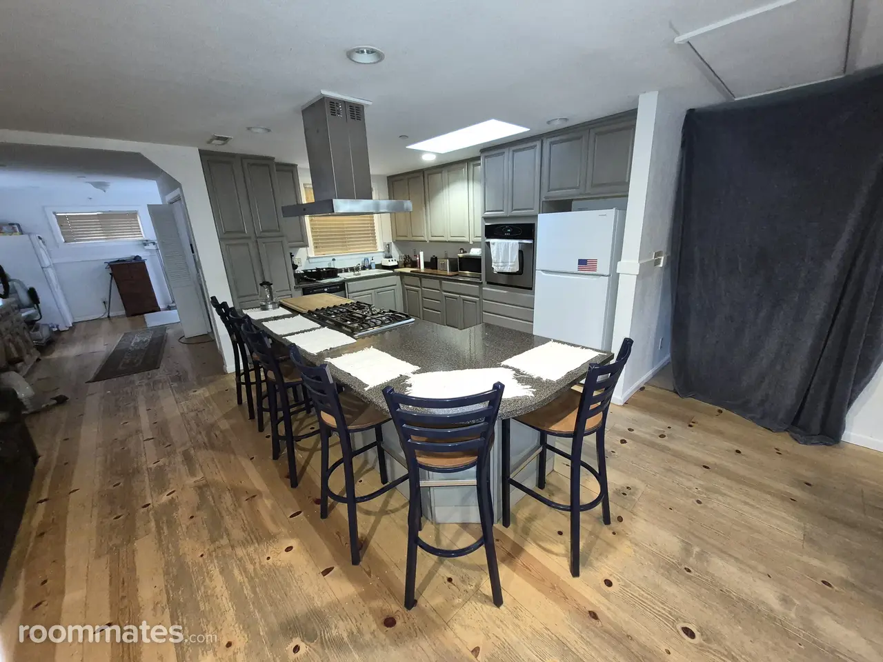 Profile photo 1 of 5