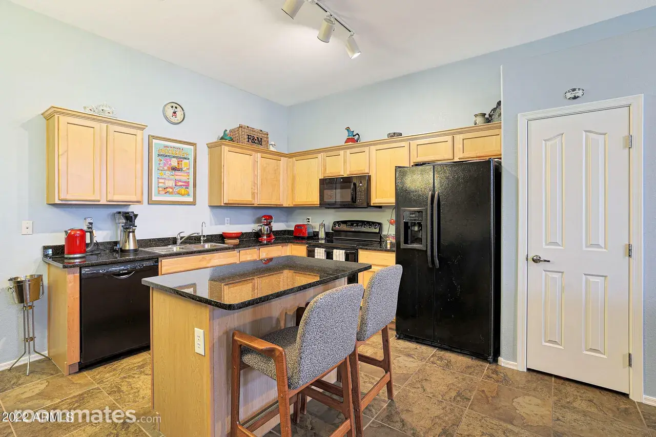 Profile photo 4 of 11