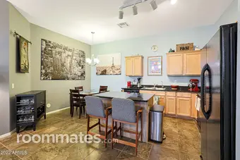 Room for rent in Phoenix, AZ $1300, townhouse