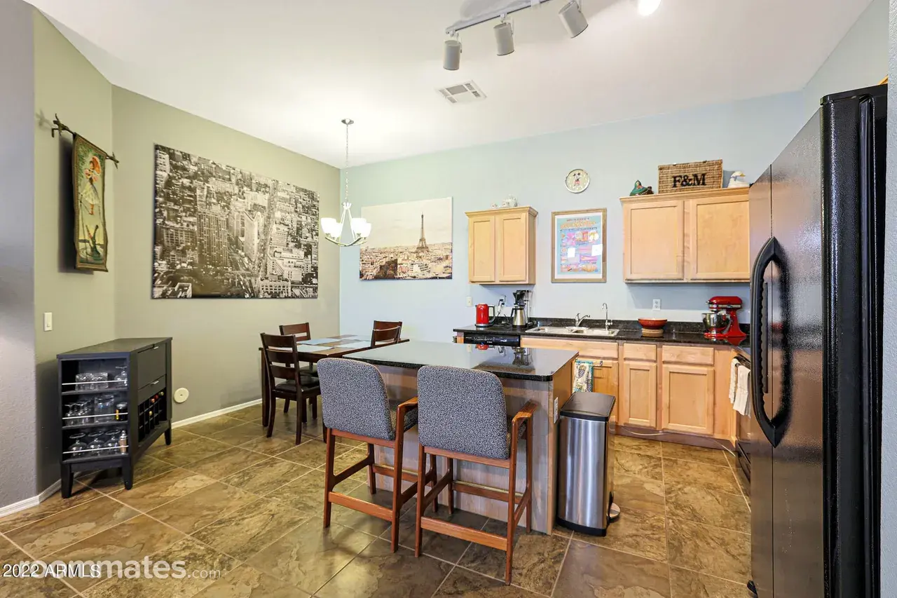 Profile photo 6 of 11