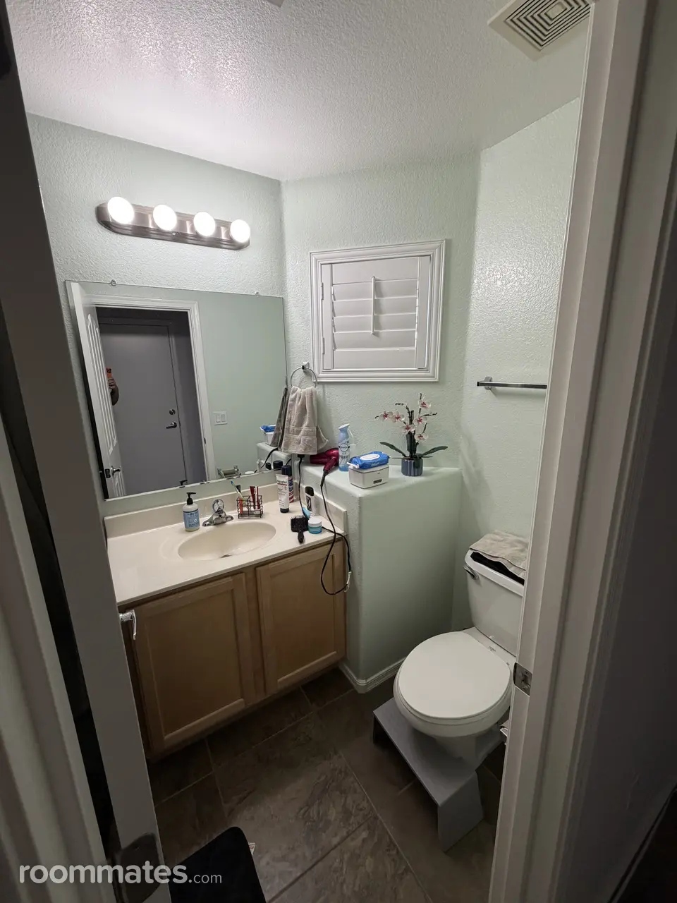 Profile photo 10 of 11