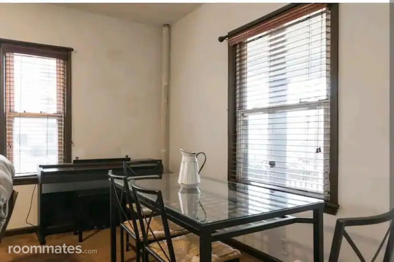 Profile photo 3 of 4