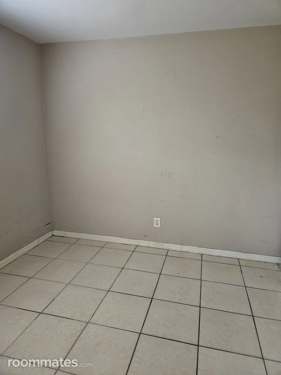 Profile photo 3 of 10