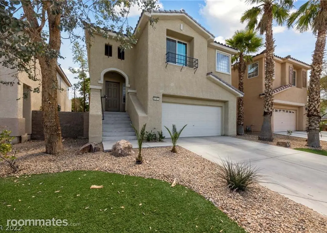 Profile photo 1 of 3