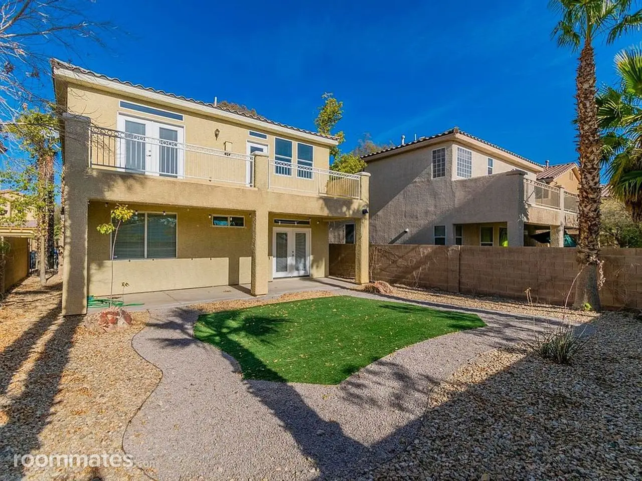 Profile photo 2 of 3