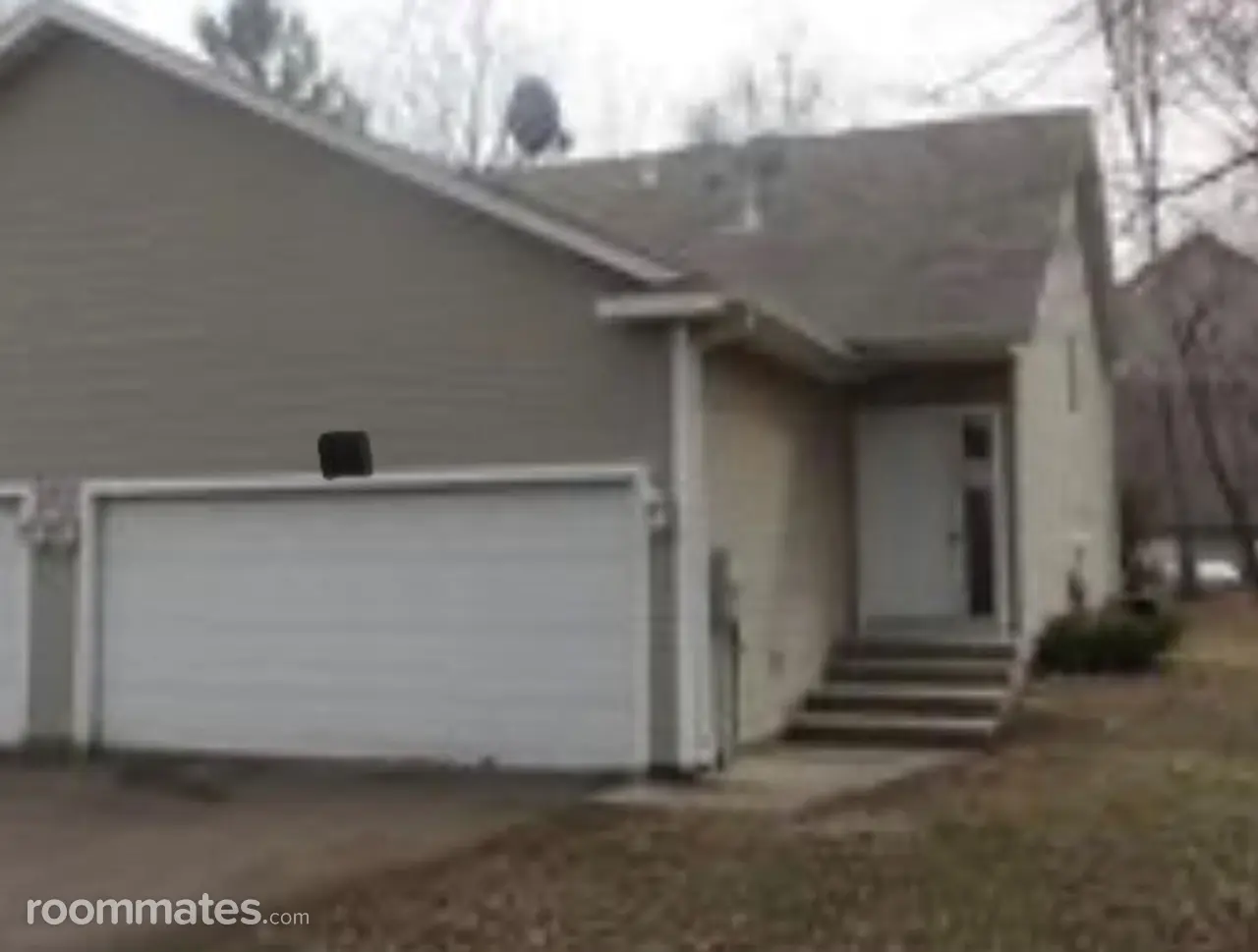 Profile photo 1 of 2