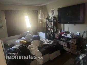 Room for rent in Rialto, CA $700, house