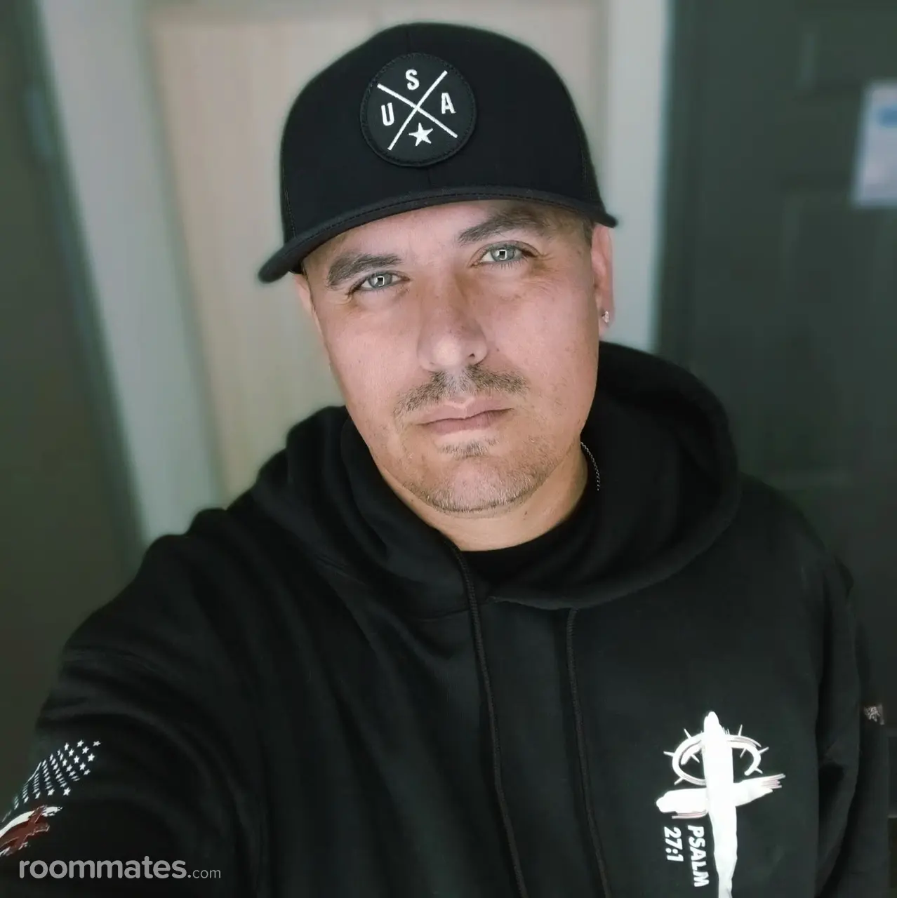 Profile photo 1 of 1