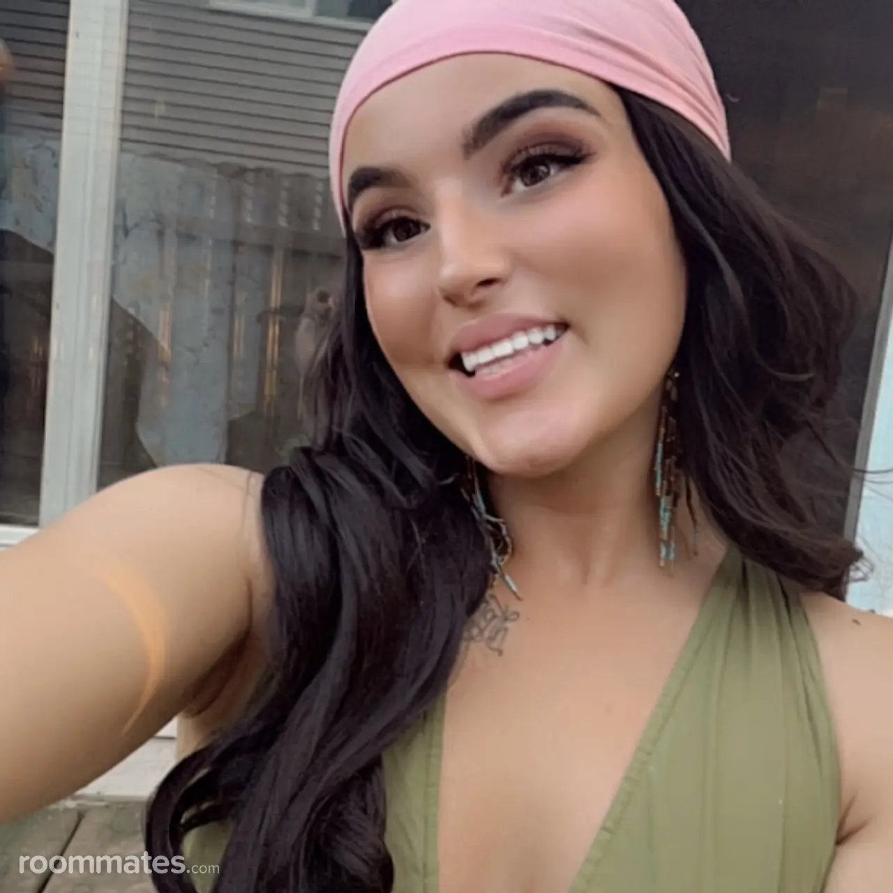 Profile photo 4 of 4