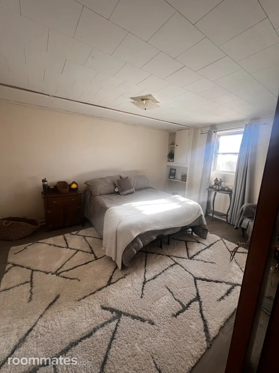 Profile photo 1 of 4