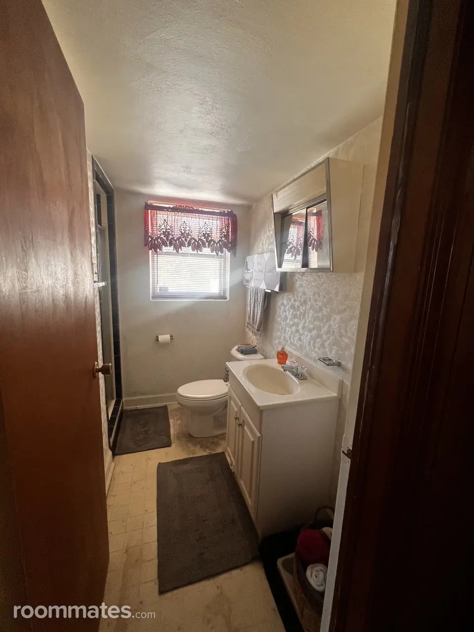 Profile photo 2 of 4