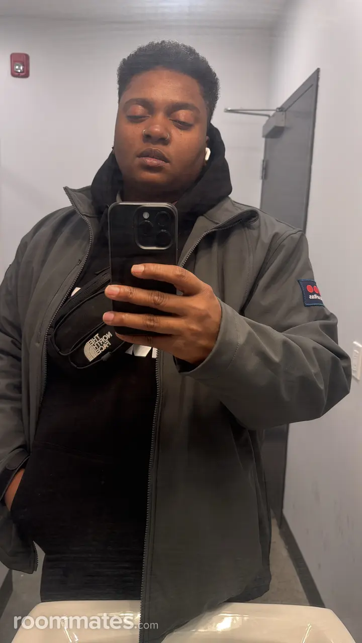 Profile photo 1 of 1