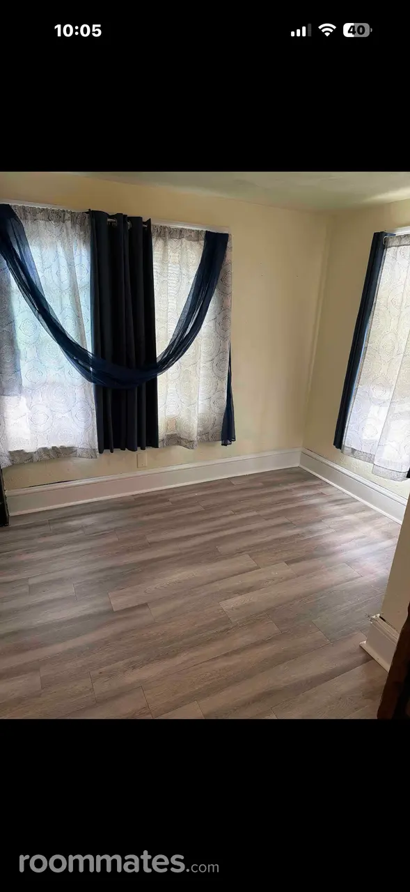 Profile photo 3 of 7