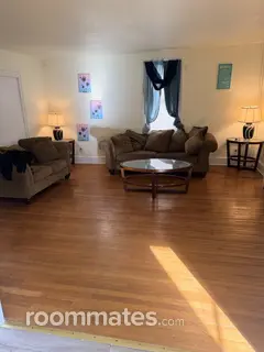 Room for rent in Newport News, VA $600, house