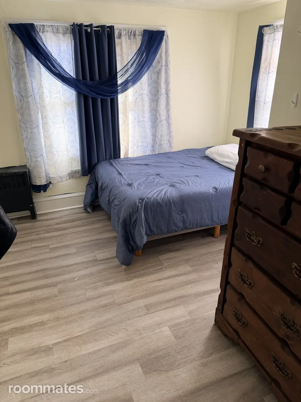 Profile photo 7 of 7