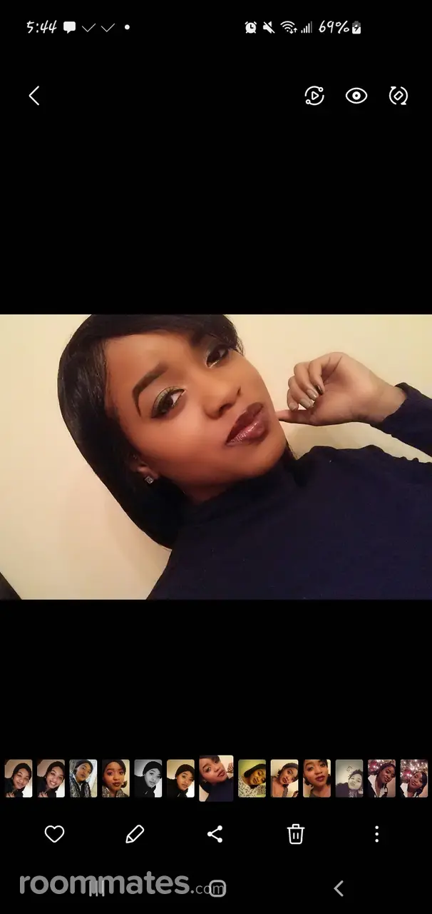 Profile photo 1 of 1